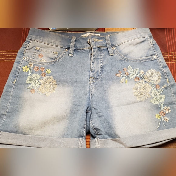 Royalty for Me Size 4 Jean Shorts - Picture 13 of 13